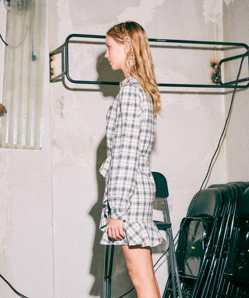 Near And Dear Check Ruffle Dress_Ivory