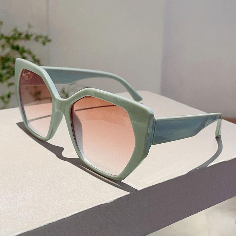 Polygon Design Black Shades Ins Brand Gradient Ladies Sunglasses New In Women Fashion Sun Glasses for Driving Beach