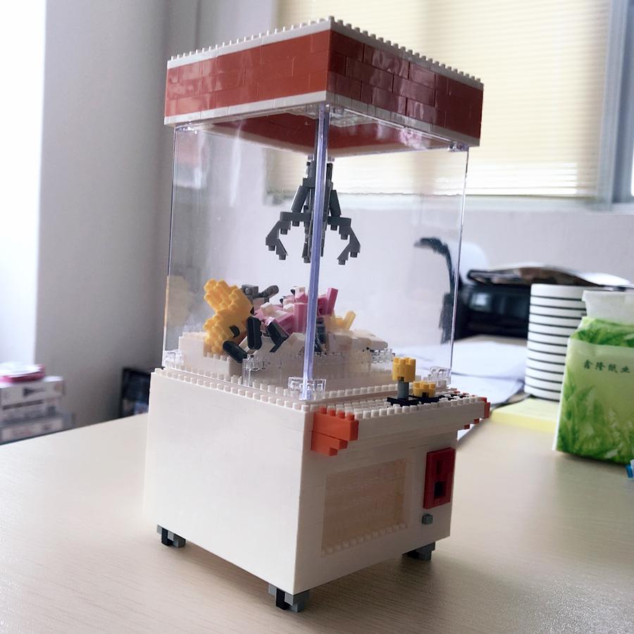 Mini Toy Machine Micro Building Blocks Claw Machine DIY Assembly Toys Creative Birthdays Gifts For Kids Toys