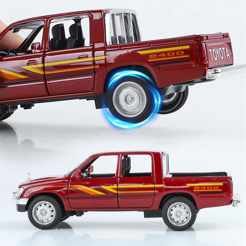 1/32 Toyota Hilux Pickup Alloy Car Model Diecasts Metal Off-road Vehicles Car Model Sound and Light Simulation Collection Kids Toy Gift