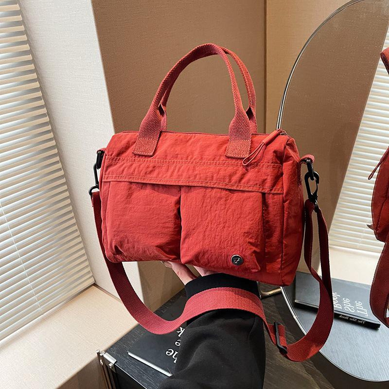 Minimalist Chic Handbag with Shoulder Strap