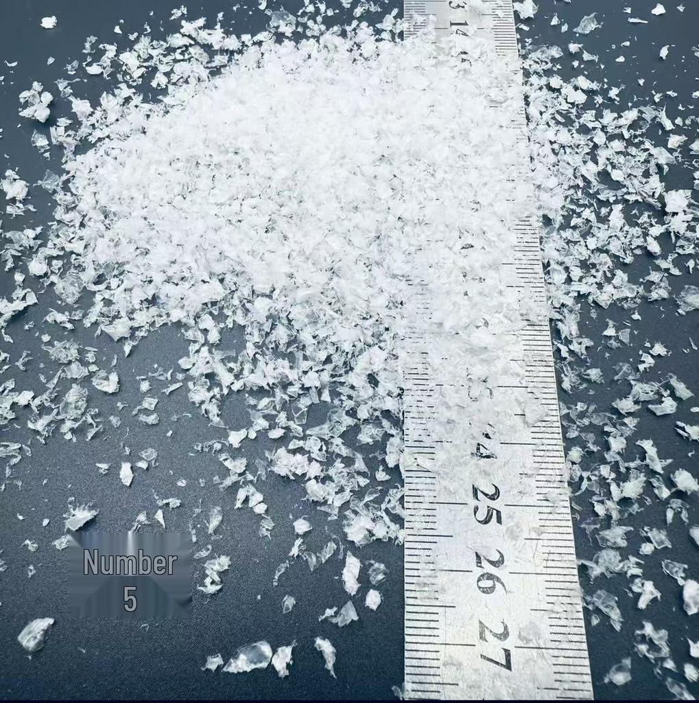 Handmade Artificial Snowflakes for Window Displays & Snow Simulations