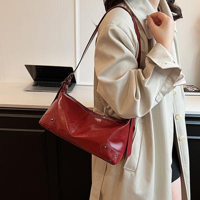 Dámská kabelka Red Square Podzim Zima Jednobarevné Neformální Tašky přes rameno Nová univerzální dámská kabelka z Pu Leather Crossbody