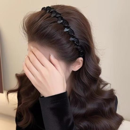 Women Headband Sparkling Rhinestones Decor Anti-slip Teeth Hair Hoop Versatile