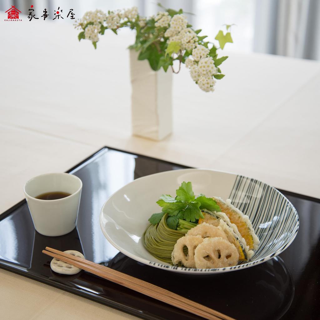 Seito Household Goods Large and Serving Very Lightweight Deep Plates Set of Set, Plates, Lightweight, (Senjiku Pattern, 2)