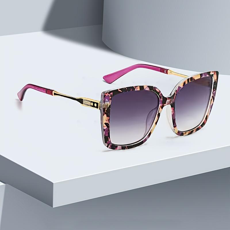 Women'S Fashionable Oversized Gradient Glasses - Rectangular Metal Frame with Decorative Hinge