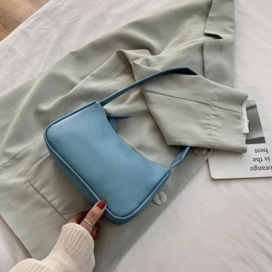 Weiche PU Leder Frauen Lila Unterarm Tasche Retro Einfarbig Damen Handtaschen Mode-Design Mädchen Kleine Schulter Taschen