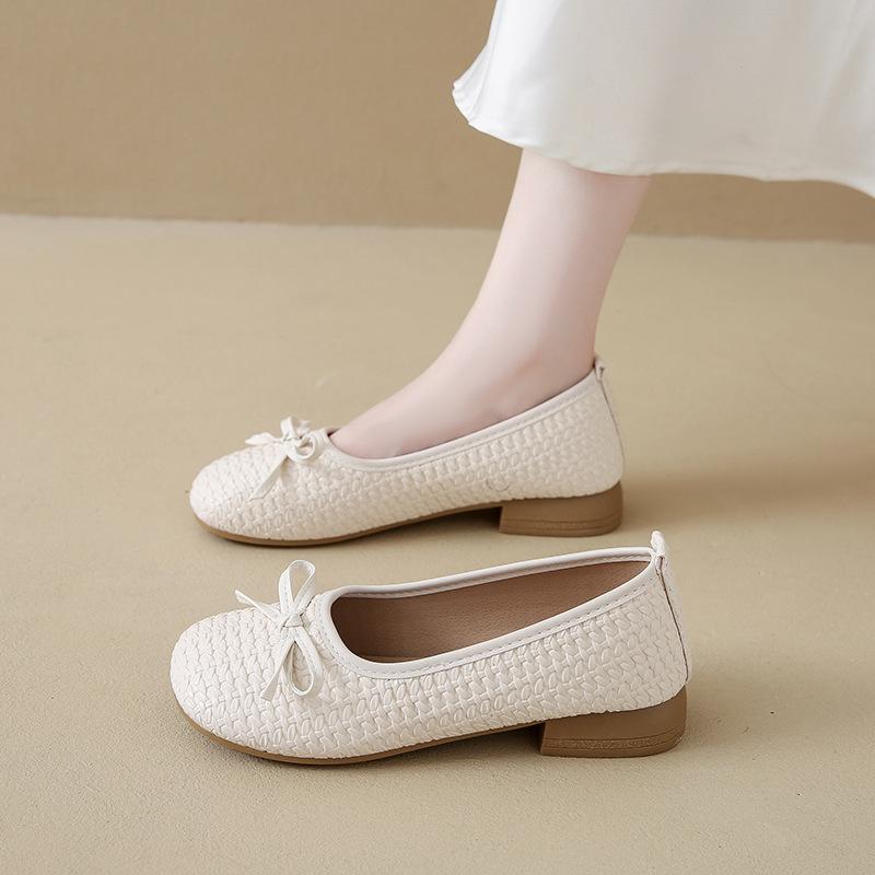 2025 New Gentle Fairy Style Single Shoes Female French Elegant Bow Round Head Light Mouth Woven Mary Jane Single Shoes