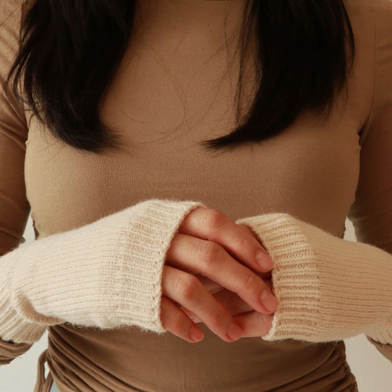 Less Is More Knit Hand Warmer _ 4 COLORS