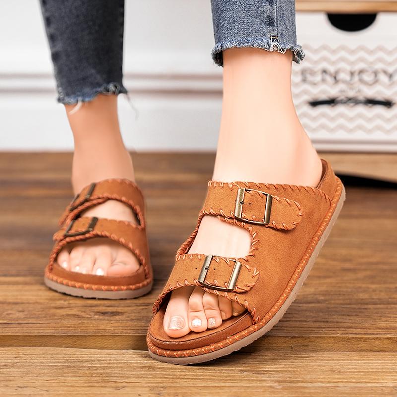 Fashion Trendy men's summer slippers Comfortable and fashion designer style Outdoor beaches and streets Luxury daily shoes Couple