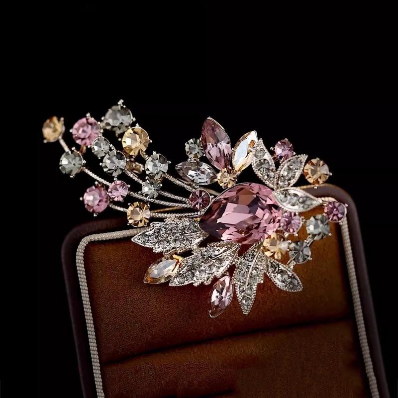Broche en cristal, Femmes haut de gamme, Exquise et personnalisée, Broche polyvalente, Broche au sens du design de niche