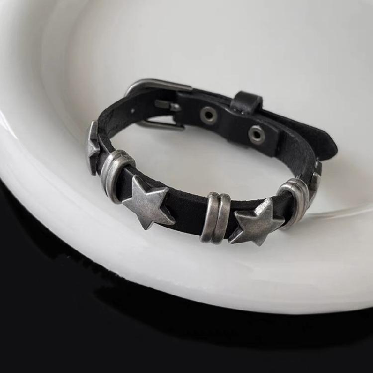 Harajuku Star Pentagrams Rivet Leathers Choker for Women Sweet Trend Bracelet