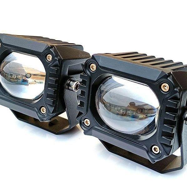 

Автомобільний світлодіодний двоколірний прожектор: Комбінація дальнього/ближнього світла, Жовте/Біле світло лінзи для вантажівок Default Item