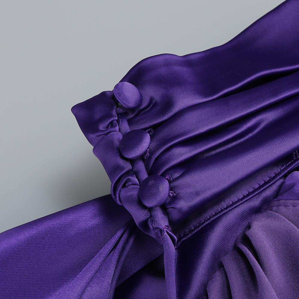 Elegantní večerní šaty s halterneckem a vysokým pasem pro jaro/léto