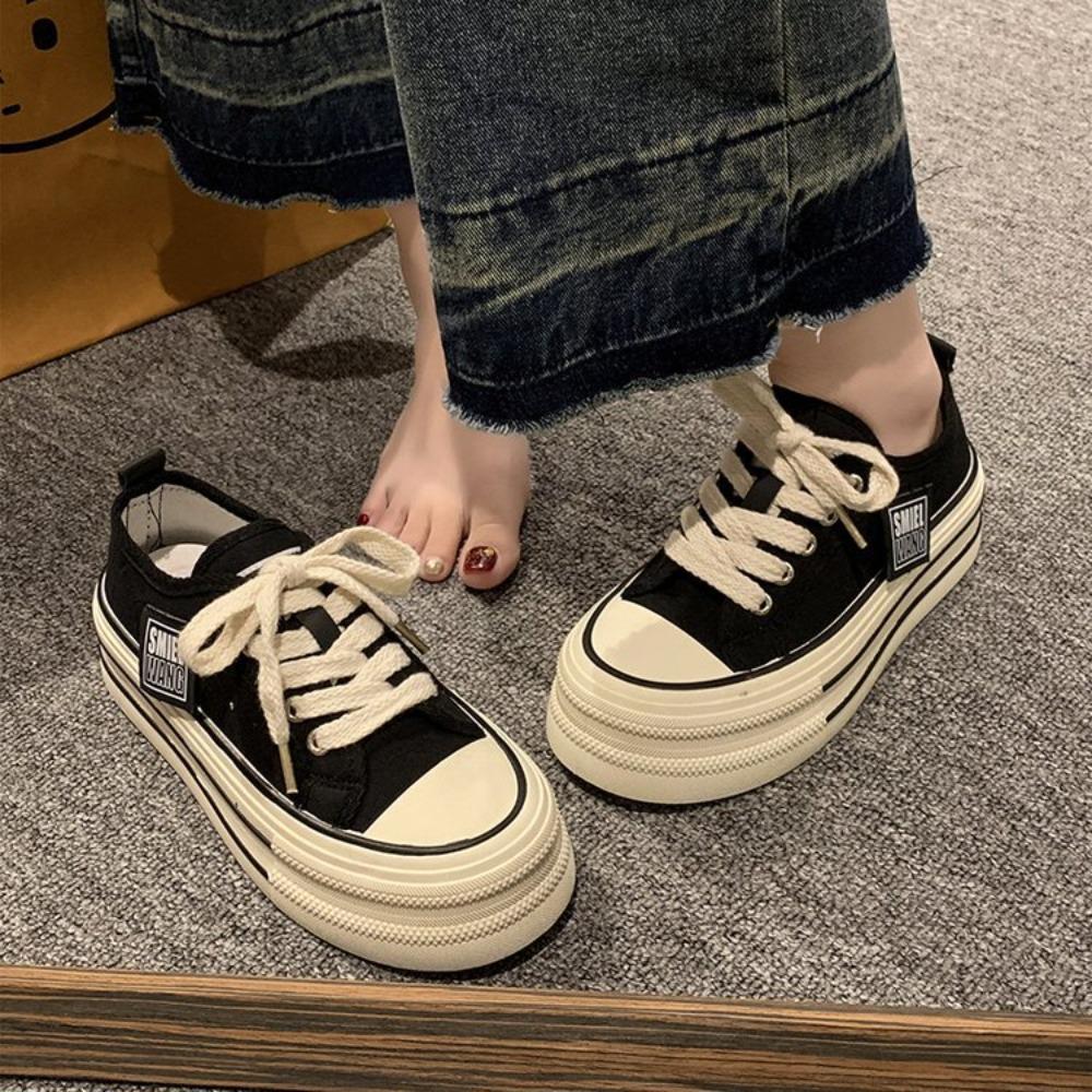 2025 Summer New Women's Student Flat Canvas Running Shoes Casual Versatile Streetwear Sneakers
