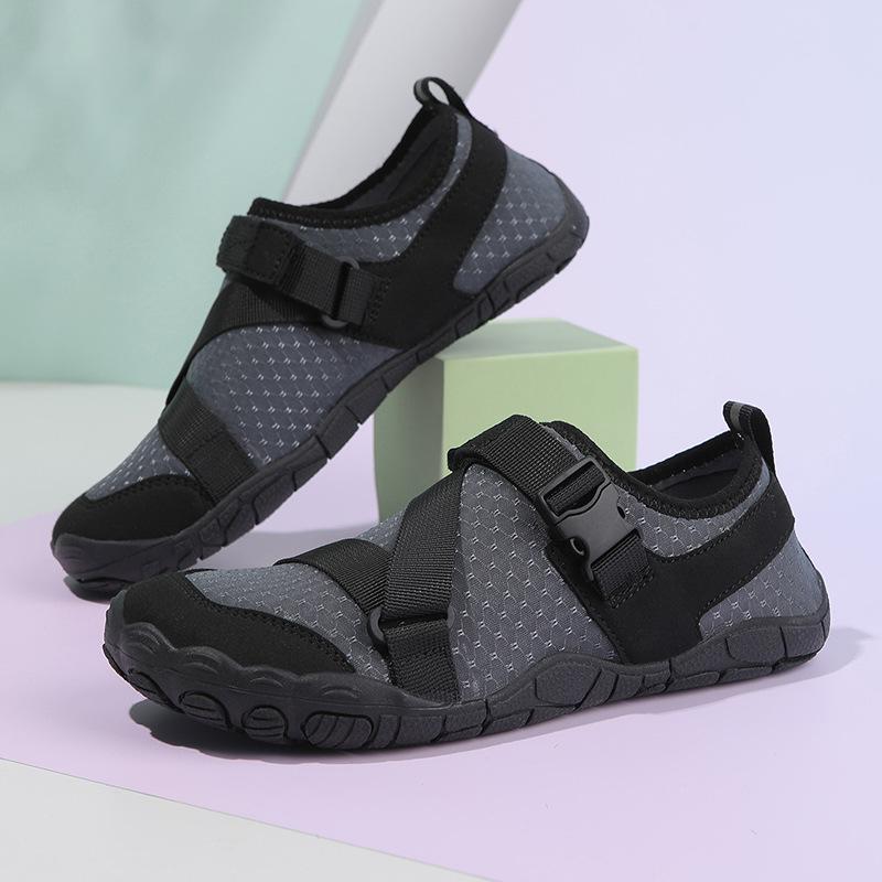 New Outdoor Sports Shoes Men's and Women's Mountaineering Shoes Travel Shoes ******** Rope Shoes Swimming Shoes Beach Creek Wading Shoes