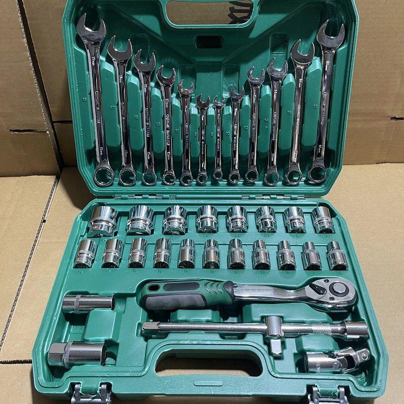 150-elementowy zestaw narzędzi nasadowych i kluczy do naprawy samochodu