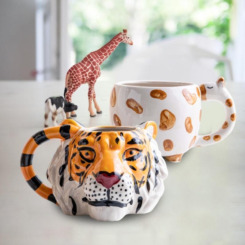 Portable 3D Animal Ceramic Mug with Hand Drawing Detailing Individualized Coffee Cup for Collectors and Everyday Use