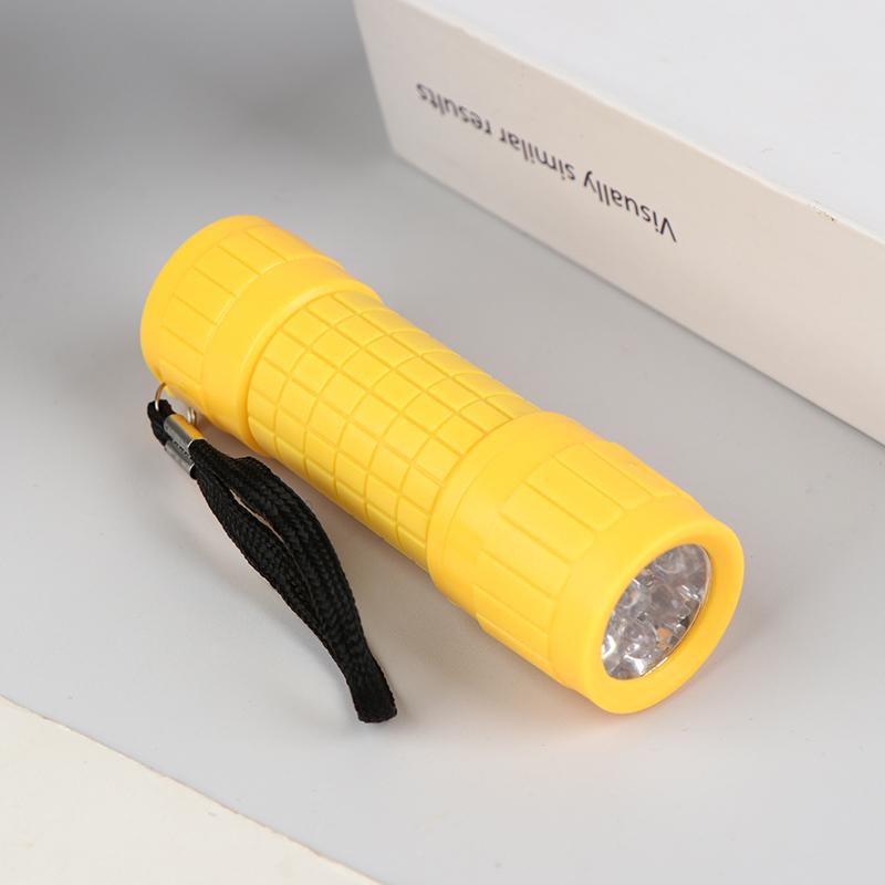 Mini Portable Abs Multifunctional Mini Strong Light Flashlight 9Leds Use Aaa Battery Flashlight Camping Emergency Flashlight