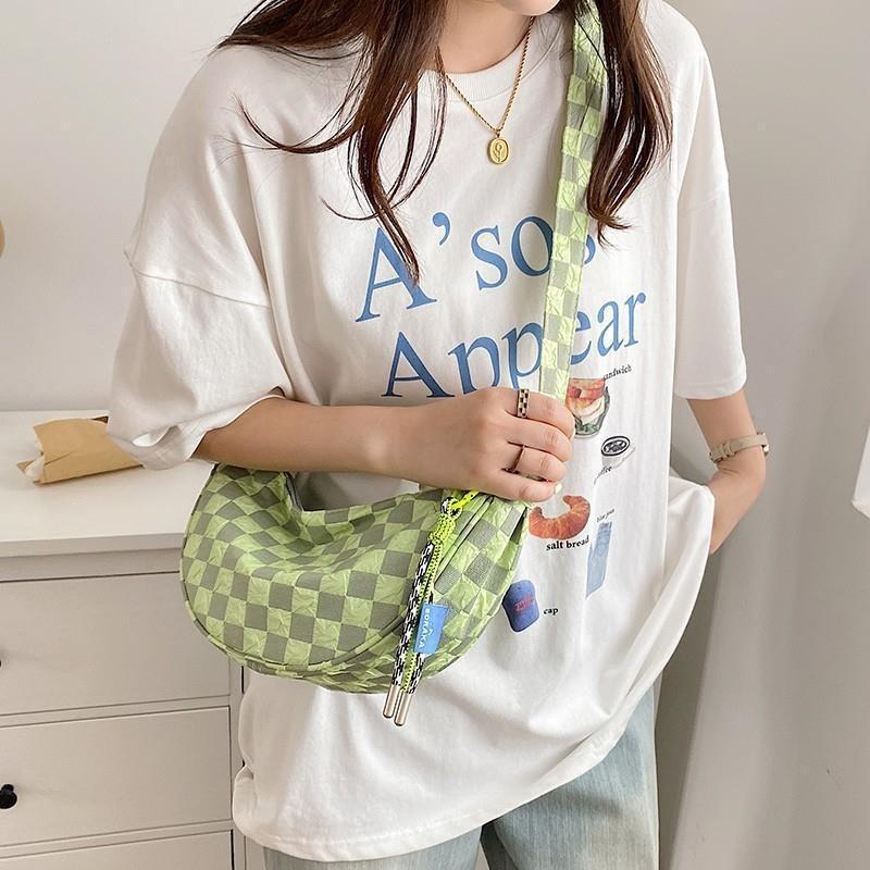 Fashion versatile plaid dumpling bag new niche design commuting shoulder messenger bag women's bag