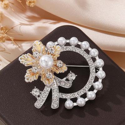 Spilla Elegante Francese con Cristalli e Perle Accessorio Moda per Vestiti Corsage da Donna