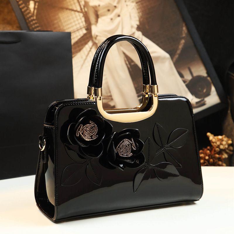 Univerzální dámská crossbody taška s květinami v temperamentu 2024 Nová elegantní kožená taška přes rameno