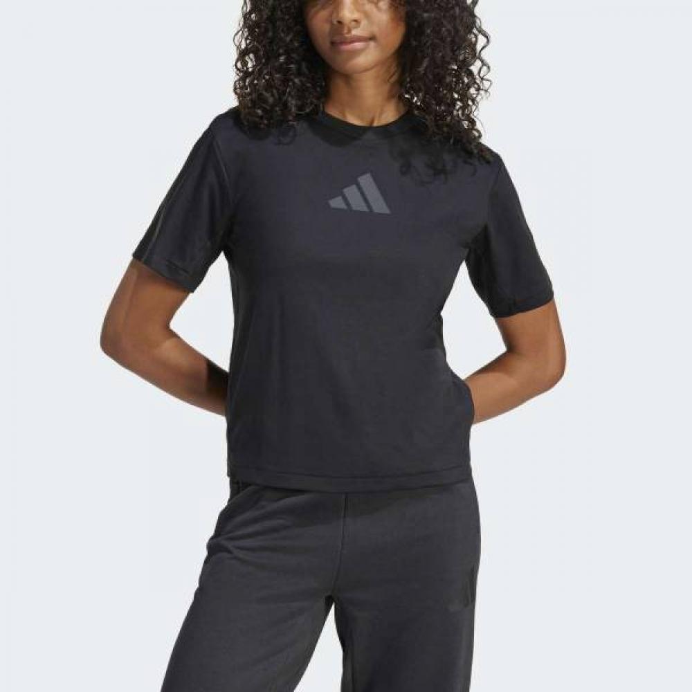 adidas Women S T ShirT Z.n.e. SporTy deTail