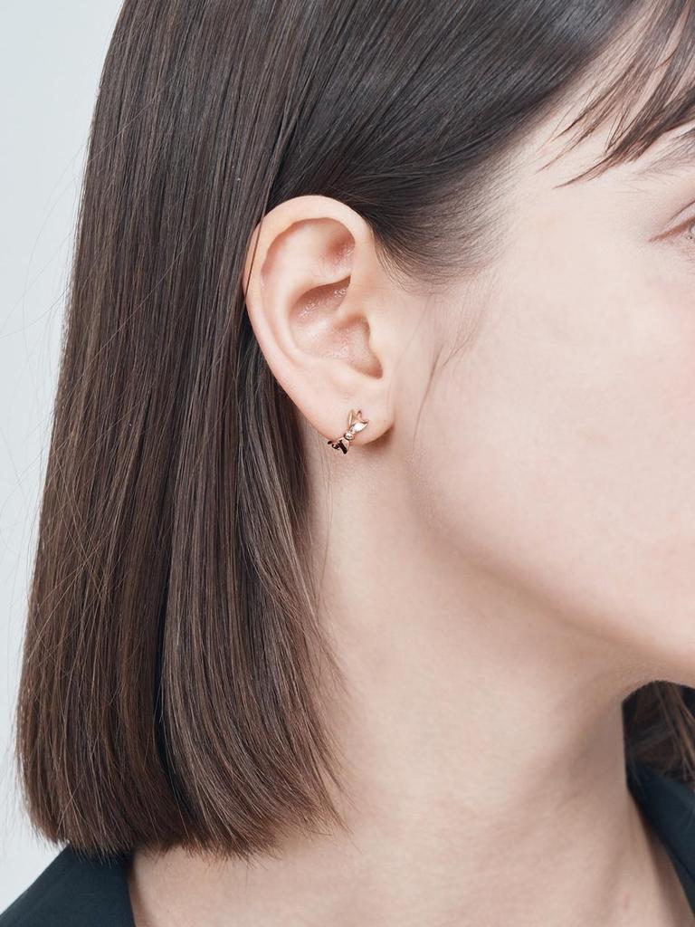 Mini Ribbon One-Touch Earrings C24EB324