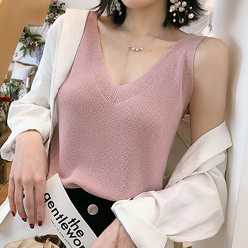 Fashion Summer Sleeveless Black White Knitted Vest Tank Top Women Slim V-Neck Knit Tank Top Women Tops Tanks Vests JJ07