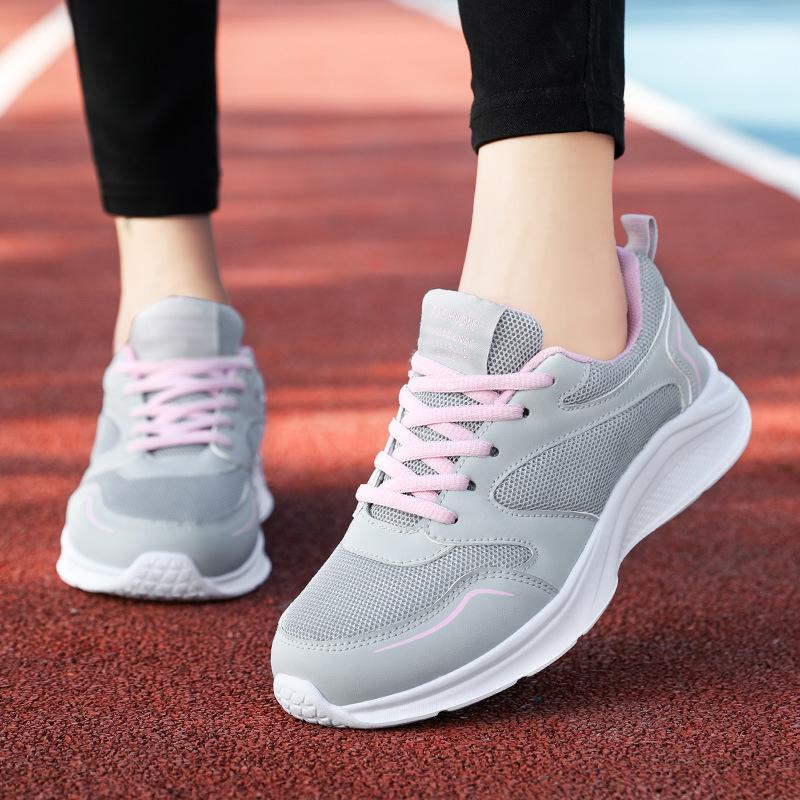 Sneakers Women's Spring and Autumn Mesh Breathable Ultra Light Student Running Shoes Casual Lightweight Soft Sole Running Shoes 2025 New