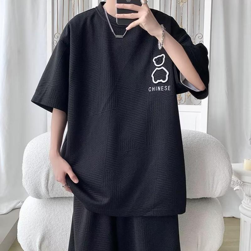Summer Large Men's Sports Suit  High Street T-shirt Shorts Two-piece Set Men Retro Neck Top Two-piece Set