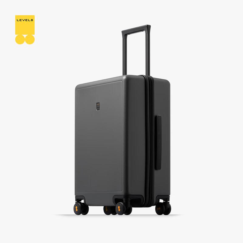 LEVEL8 Traveler PC Spinner Luggage