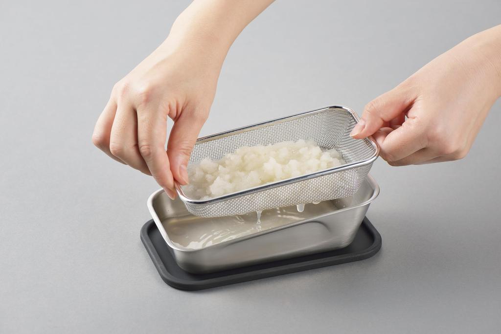 Tsuboe Premium Grater Box for Daikon Radish Made in -hako- Grater, Japan, Tsubame-Sanjo