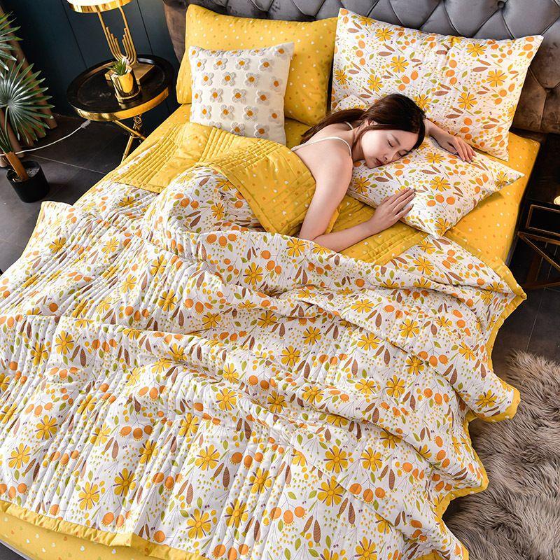 Simple Modern Air Condition Thin Blanket Summer Quilt Cotton Fluffy Plaid Blanket on The Bed Comfortable Comforter