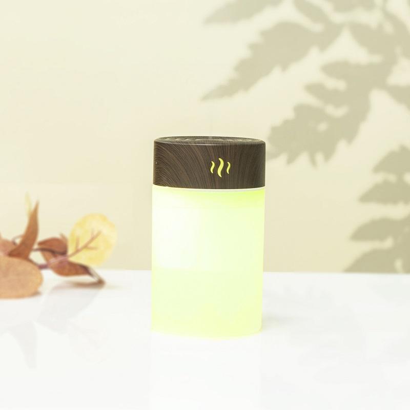 

Портативный увлажнитель воздуха, автомобильный освежитель воздуха, USB-диффузор для аромата эфирного масла, ультразвуковой генератор тумана с цветной лампой 02