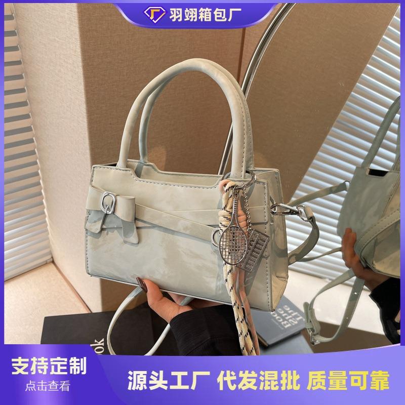 Small bag women's spring and summer new fashion messenger bag high-end portable small square bag