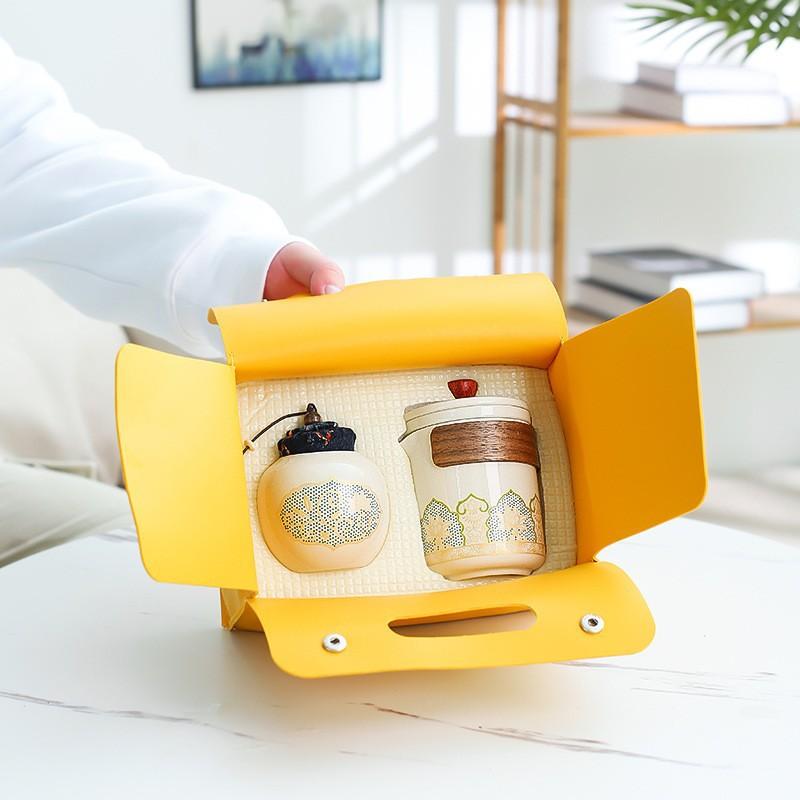 Travel tea set, ceramic express cup, one pot, three cups of tea can, tea can set, gift