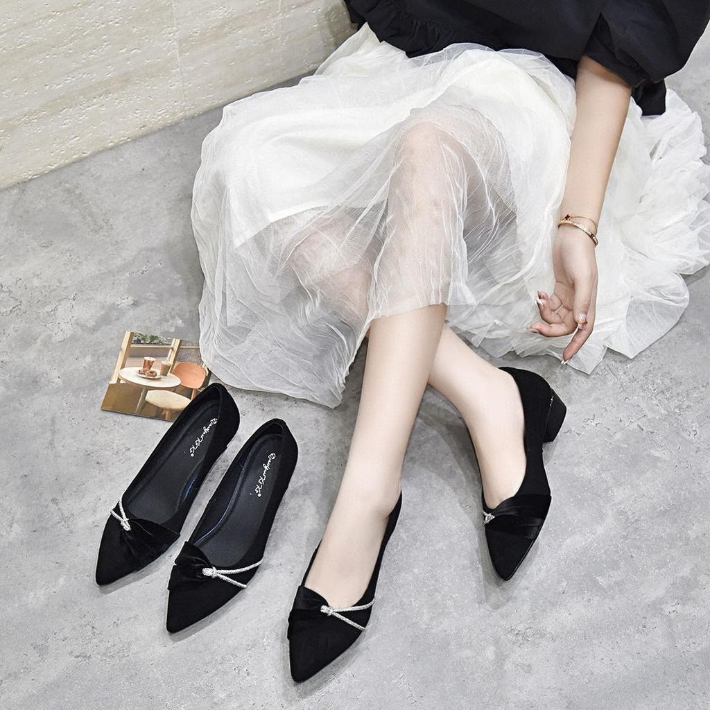 Pointed Single Shoes Women's Shoes Autumn and Winter Simple Temperament Two High Shallow Mouth Fashion Shoes Black Rhinestone Banquet Shoes