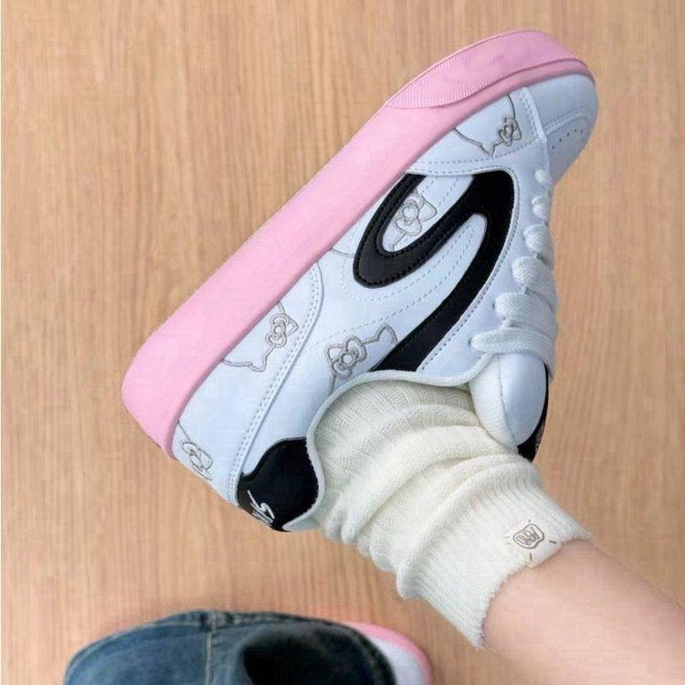Sapatos de pão com design de gato de feitiço em pó branco original sapatos de skate de design de nicho retrô tênis plataforma antiderrapantes