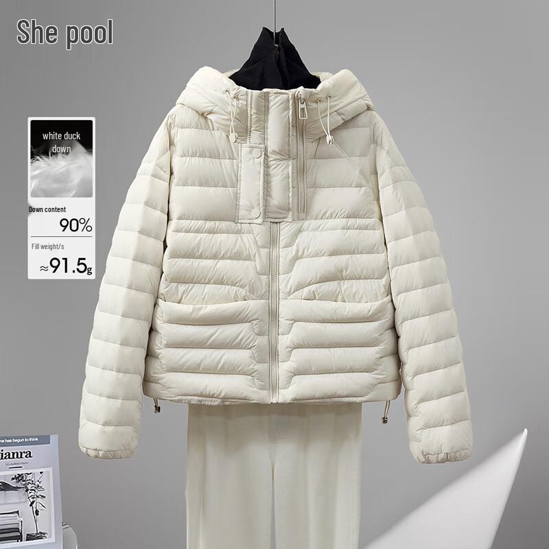 

Женская куртка с капюшоном на 90% из пуха L