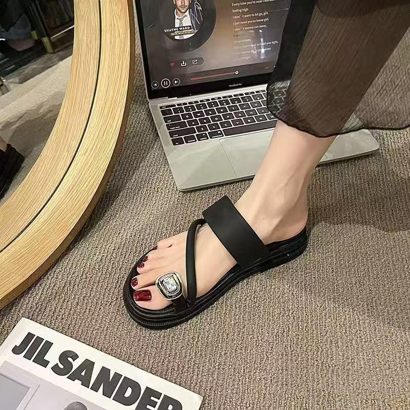 

Fashion rhinestone buckle platform slippers women solid color leather band flip flops thick bottom sandalias de mujer verano 2025 35 чорний
