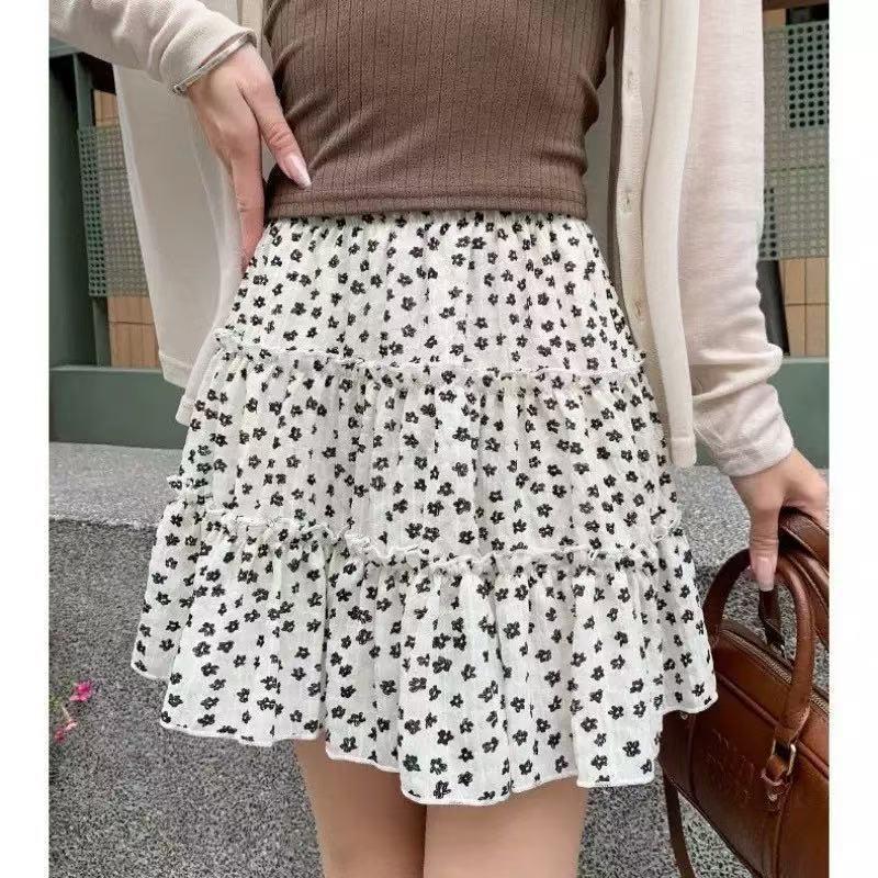 

Black Chiffon Slimming Petite Puffy Mini Skirt - Floral Vintage High Waist Spring/Summer 2025 XS
