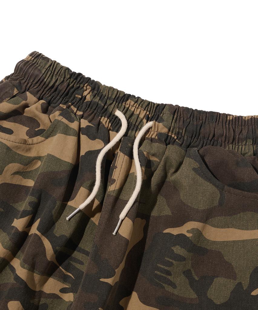 CARGOBROS Camo Pattern Bio Bermuda Pants (Khaki)