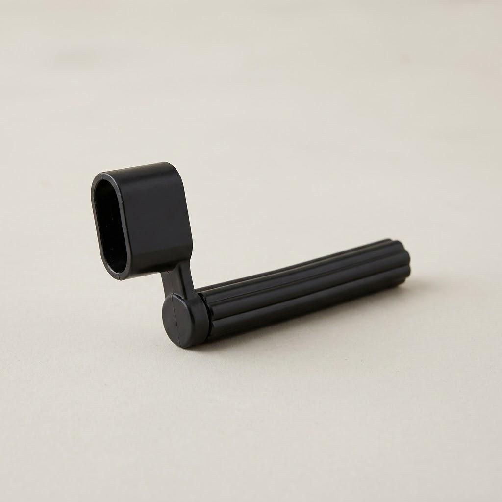 

Guitar String Winder Cutter Bridge Pin Puller Tool 3 IN 1 Easy Change Accessories Quick Repairs Tuning