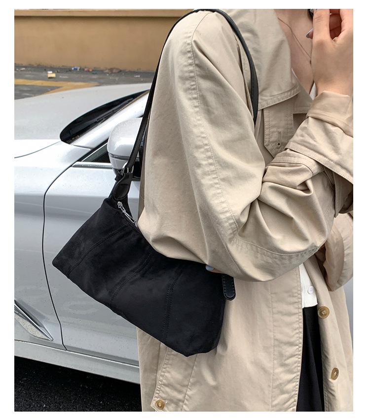 Women's Suede Shoulder Bag: Versatile, Fashionable Crossbody & Underarm Design