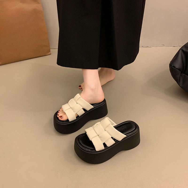 Thick-soled Shoes Height-increasing Shoes Flip-flops New Style Wedge Heel Slippers