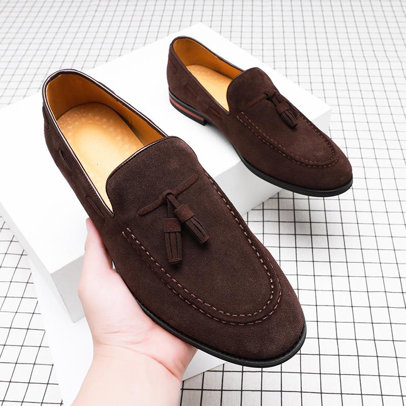 Elegant Shoes Men Classic Dress Loafers Men Brand Shoes Moda Italiana Suede Tassel Leather Shoes Formal Mocassim Masculino Couro