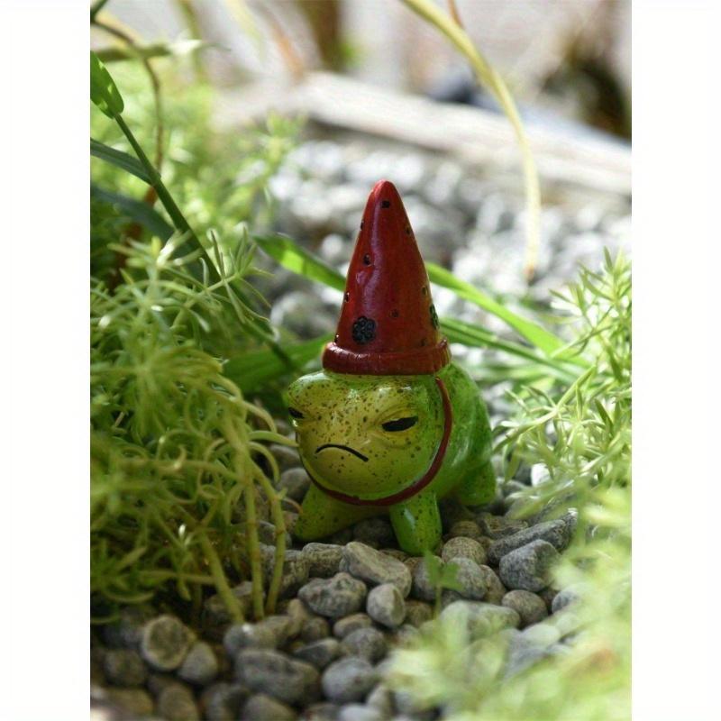 1pc Resin Frog Wearing Hat Christmas Ornament, Rustic Countryside Garden Patio Micro Decoration, Cute Animal Figurine, Suitable For Succulent Plants