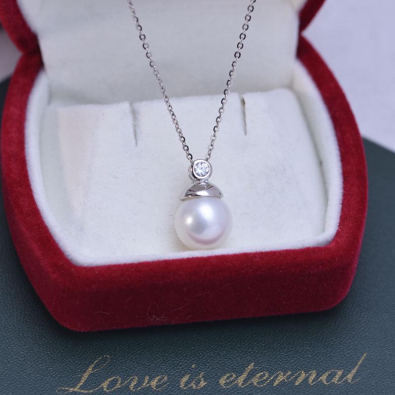 10-11mm Round White Pearl Pendant Necklace with Strong Luster on S925 Silver Clavicle Chain