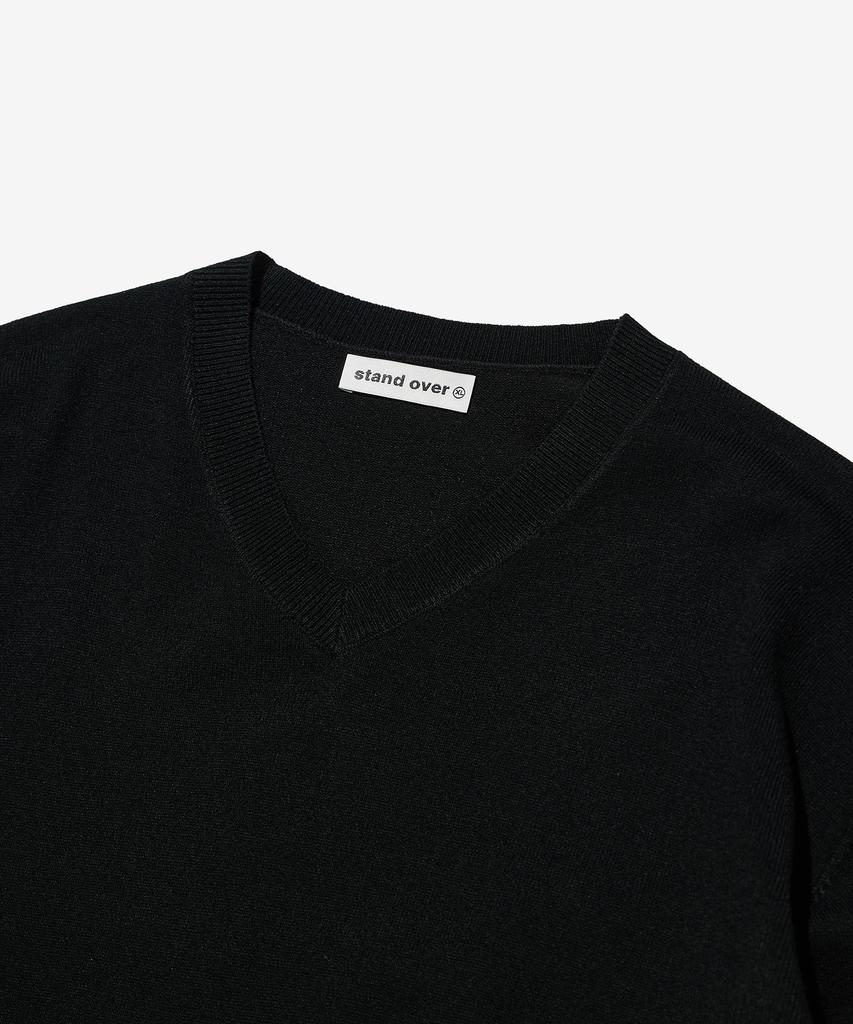 Seutaendeuobeo Crop V-Neck Knit [Black]